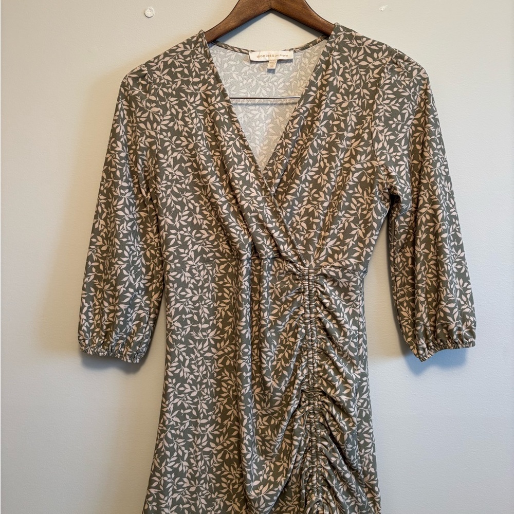 Monteau Floral Leaf Print Faux Wrap Mini Dress XS Green Cream 3/4 Sleeve Stretch - Picture 4 of 9